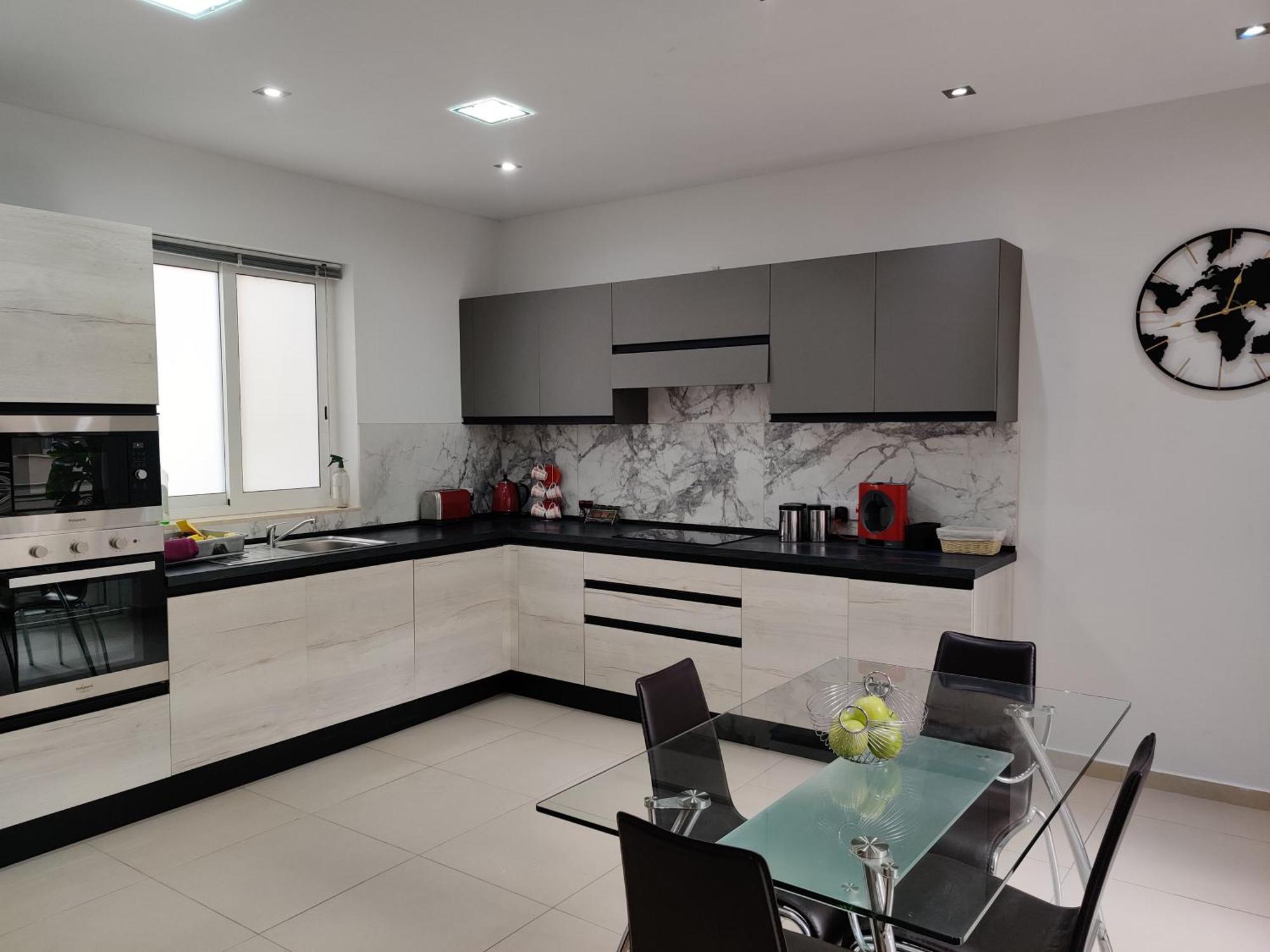 Depiro Point Deluxe - Modern, Designer Apartment 2 Minutes Away From Popular Sliema Seafront Екстериор снимка
