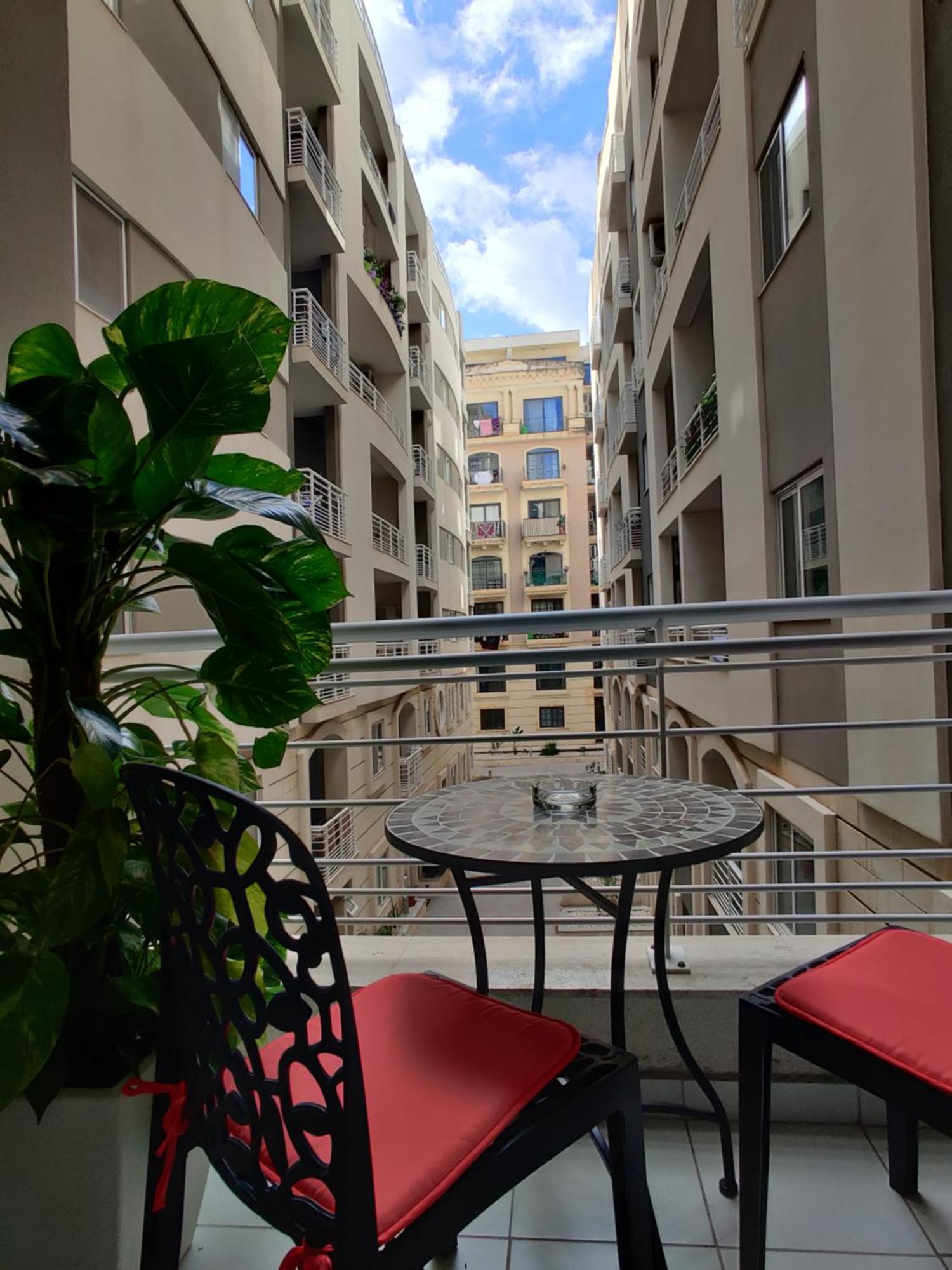 Depiro Point Deluxe - Modern, Designer Apartment 2 Minutes Away From Popular Sliema Seafront Екстериор снимка