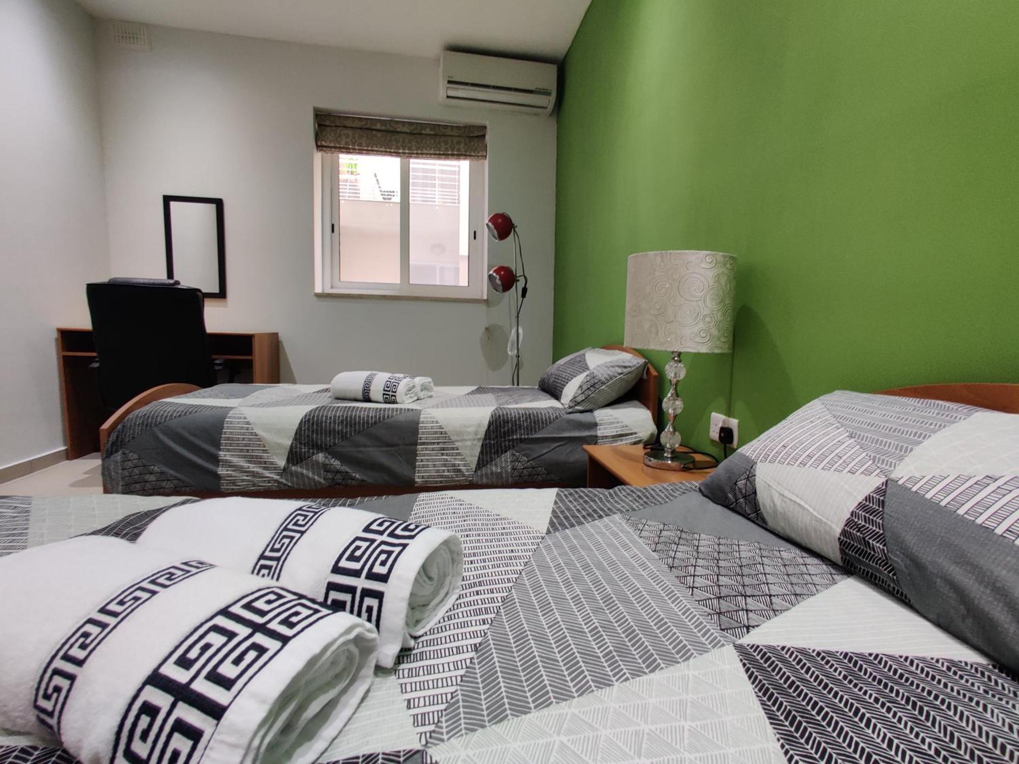 Depiro Point Deluxe - Modern, Designer Apartment 2 Minutes Away From Popular Sliema Seafront Екстериор снимка