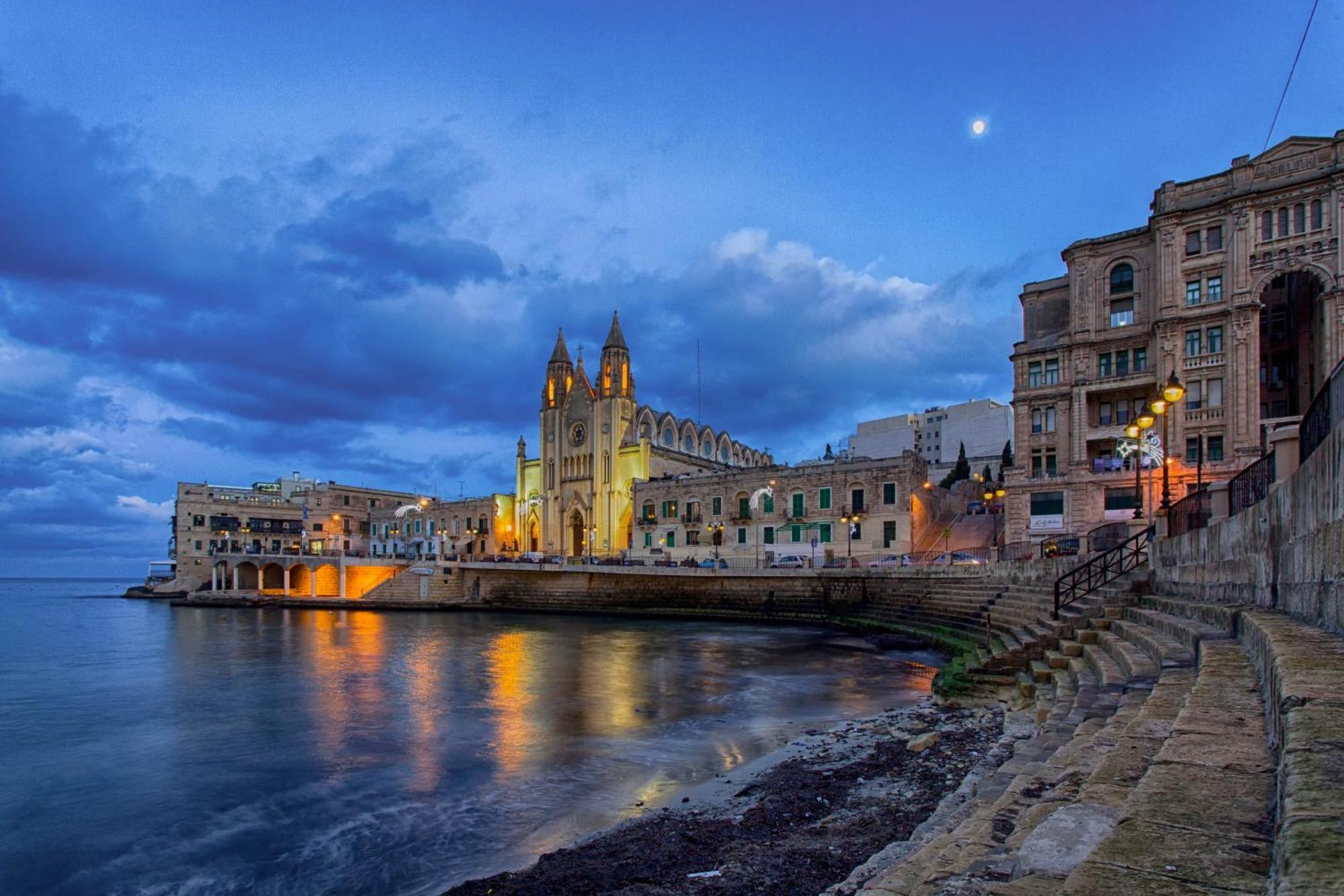 Depiro Point Deluxe - Modern, Designer Apartment 2 Minutes Away From Popular Sliema Seafront Екстериор снимка