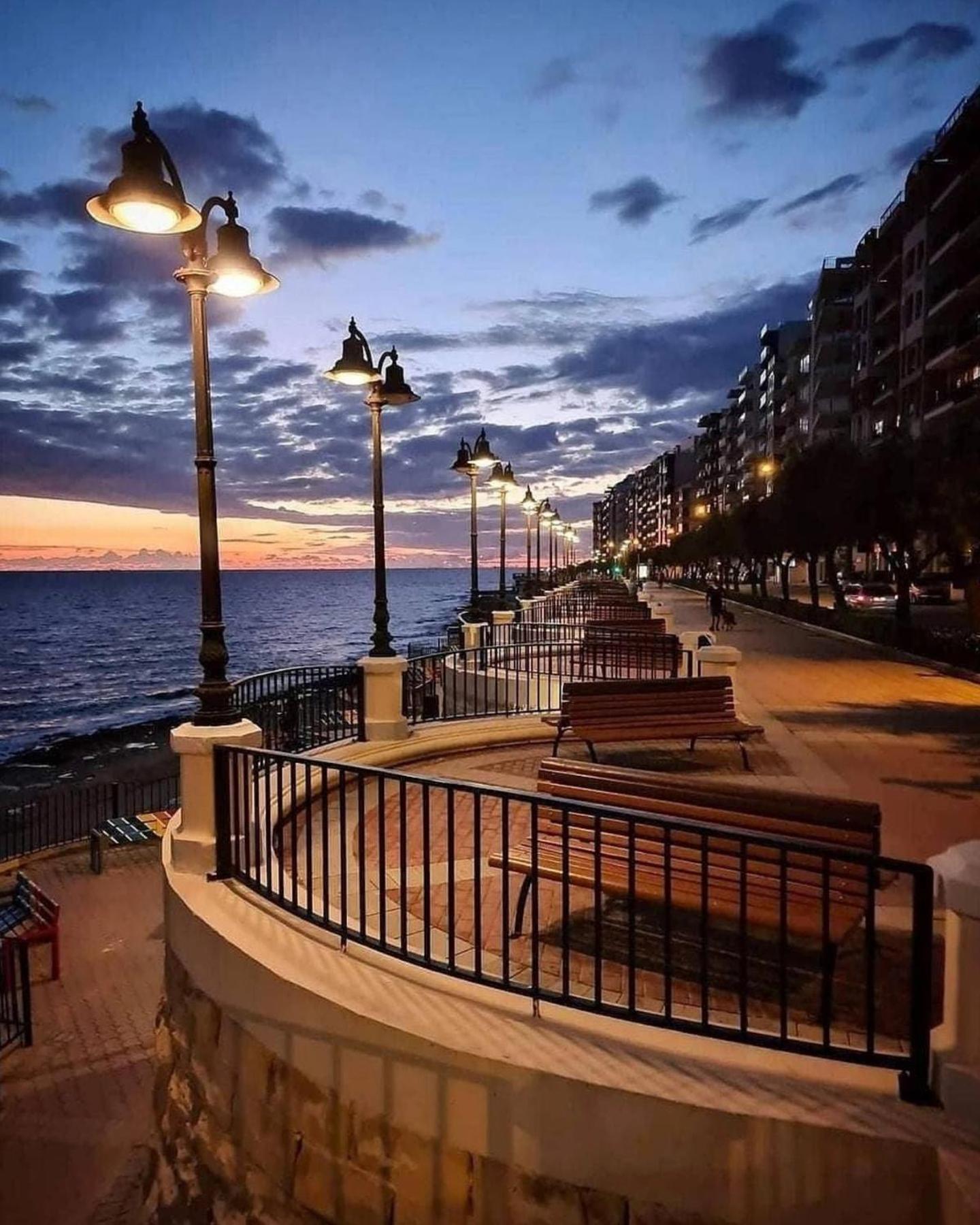 Depiro Point Deluxe - Modern, Designer Apartment 2 Minutes Away From Popular Sliema Seafront Екстериор снимка