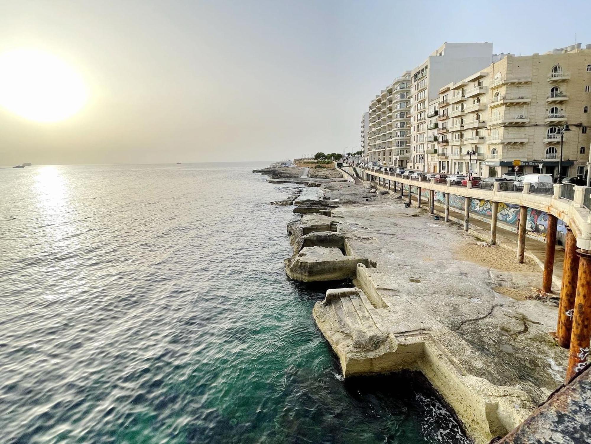 Depiro Point Deluxe - Modern, Designer Apartment 2 Minutes Away From Popular Sliema Seafront Екстериор снимка
